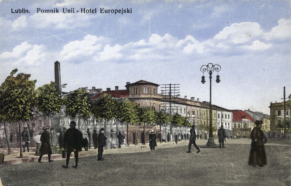 Ul. Krakowskie Przedmieście 29. Hotel Europa. Pomnik Unii Lubelskiej, 1917. 