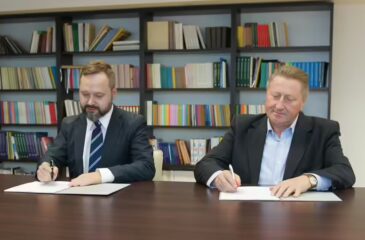 dr Tomasz Makowski - dyrektor Biblioteki Narodowej i Tadeusz Sławecki - dyrektor Wojewódzkiej Biblioteki Publicznej im. Hieronima Łopacińskiego w Lublinie