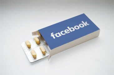facebook na opakowaniu leku