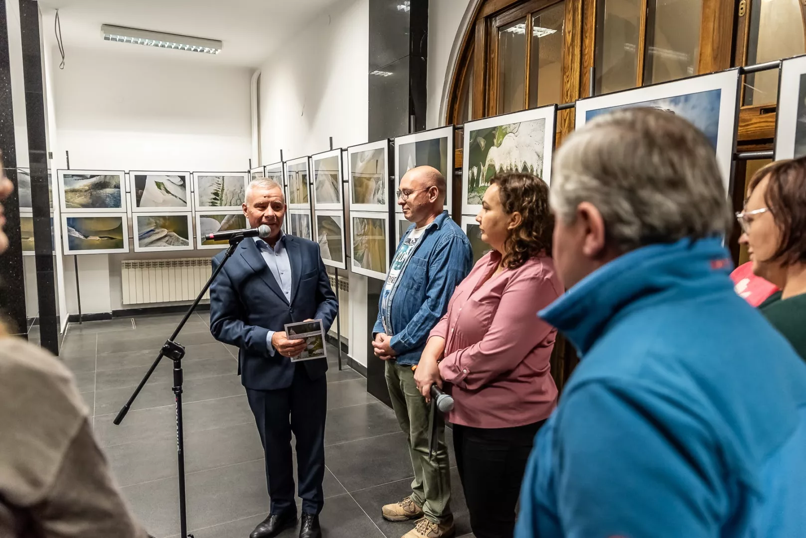 Wystawę otworzył Andrzej Rolla - Dyrektor Wojewódzkiej Biblioteki Publicznej im. Hieronima Łopacińskiego w Lublinie. 