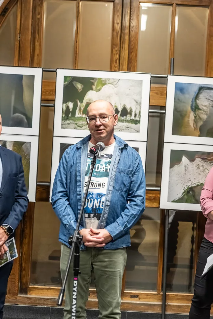 Wernisaż wystawy fotografii Grzegorza Jankowskiego