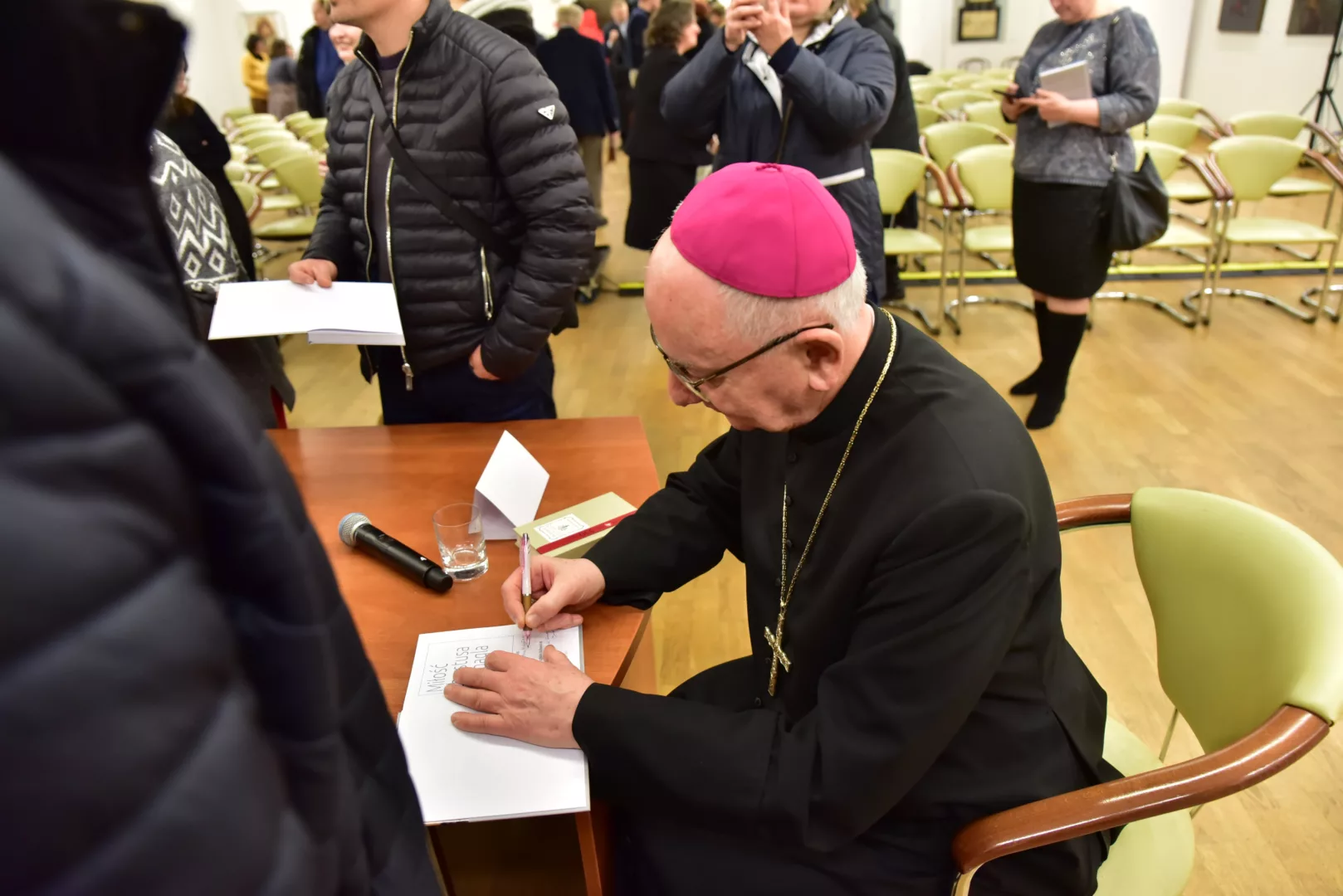 Promocja książki „Miłość Chrystusa przynagla nas” w obiektywie