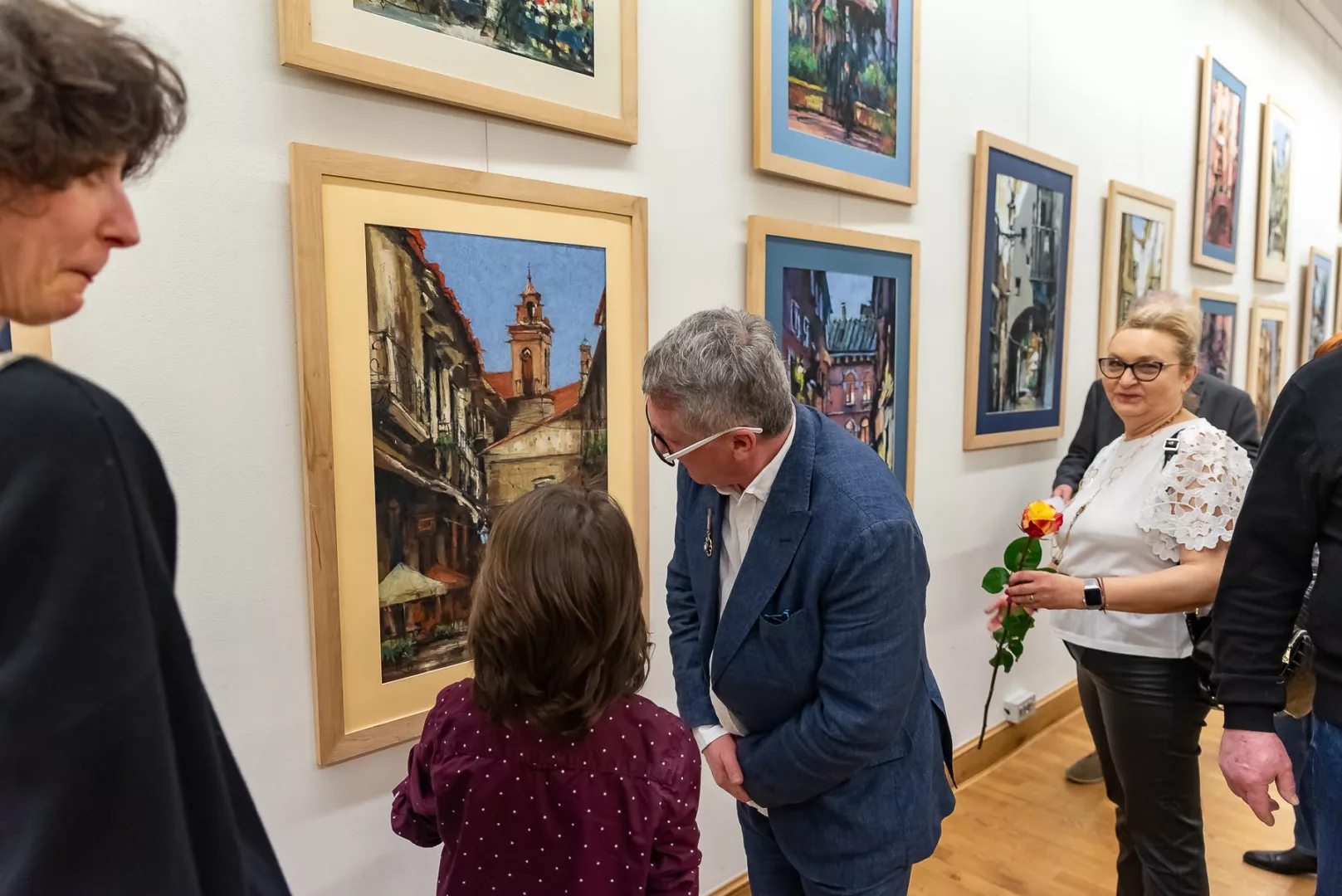 Wernisaż wystawy malarstwa Leszka W. Niewiadomskiego w obiektywie